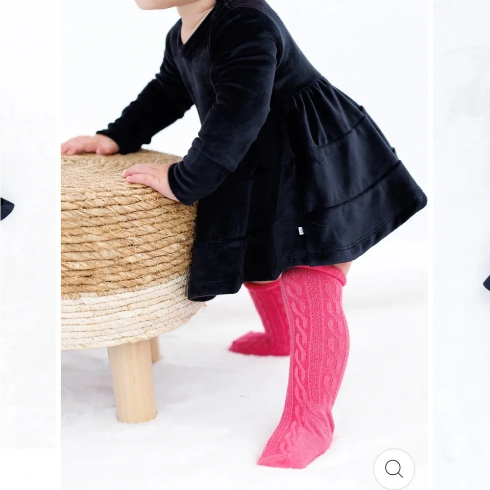 KNEE-HIGH SOCKS SET- BLACK AND PINK - Picture 2 of 5